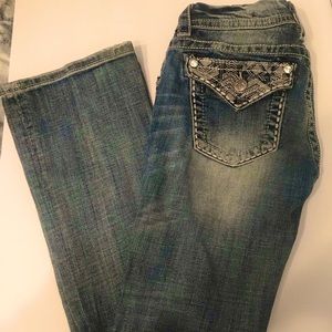 Miss Me boot cut jeans size 26, gently used in great condition